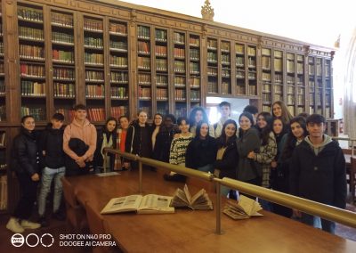 Visita a la Biblioteca General de la Universidad de Granada del Hospital Real