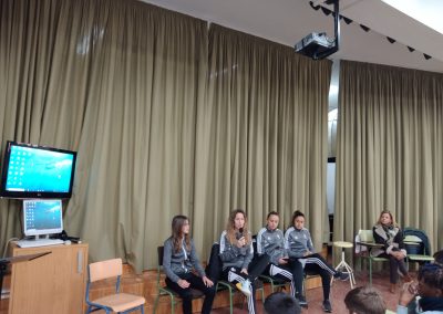 Visita de jugadoras de GRANADA C.F. Femenino